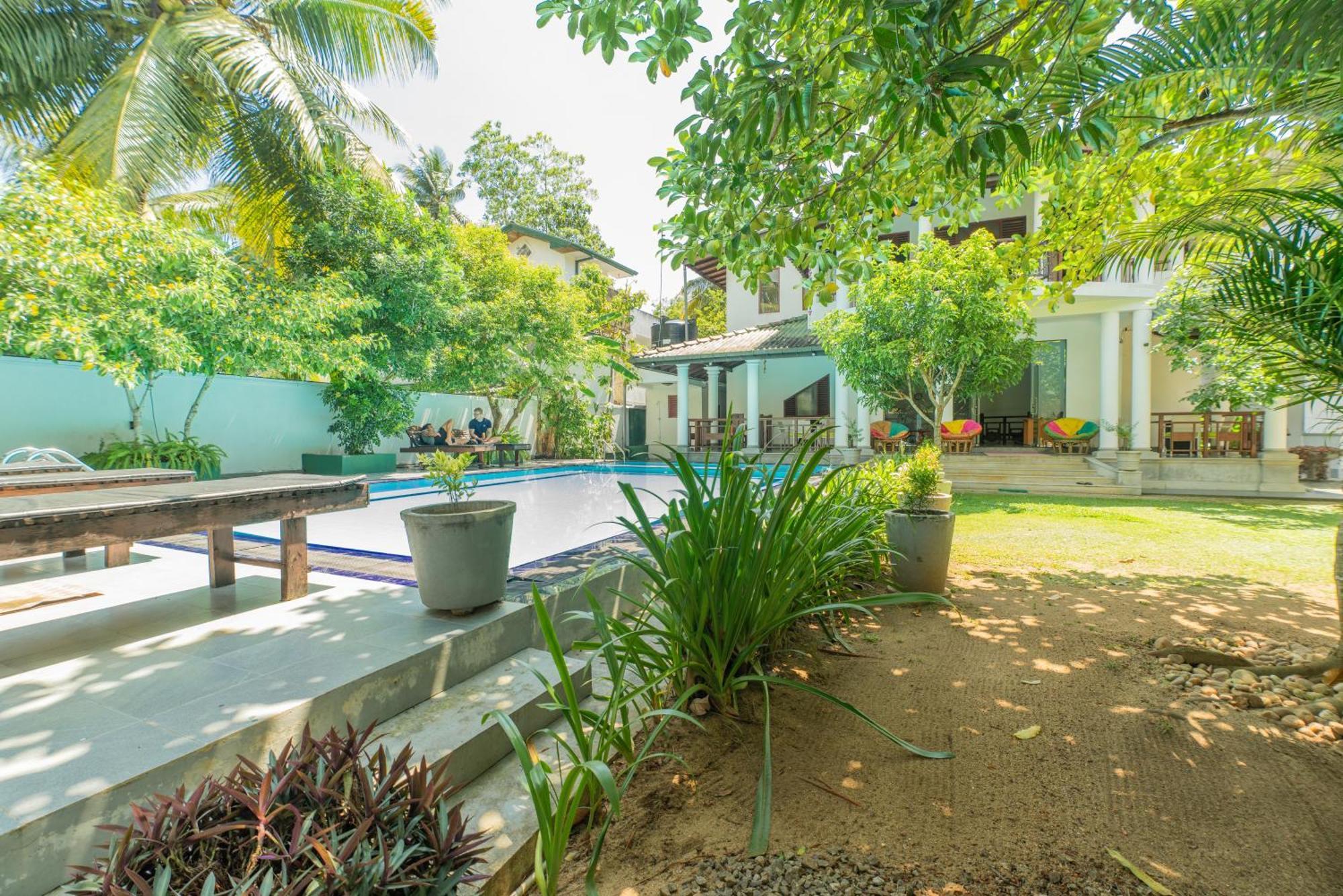 Hotel The Calm Of8 Unawatuna Exterior foto