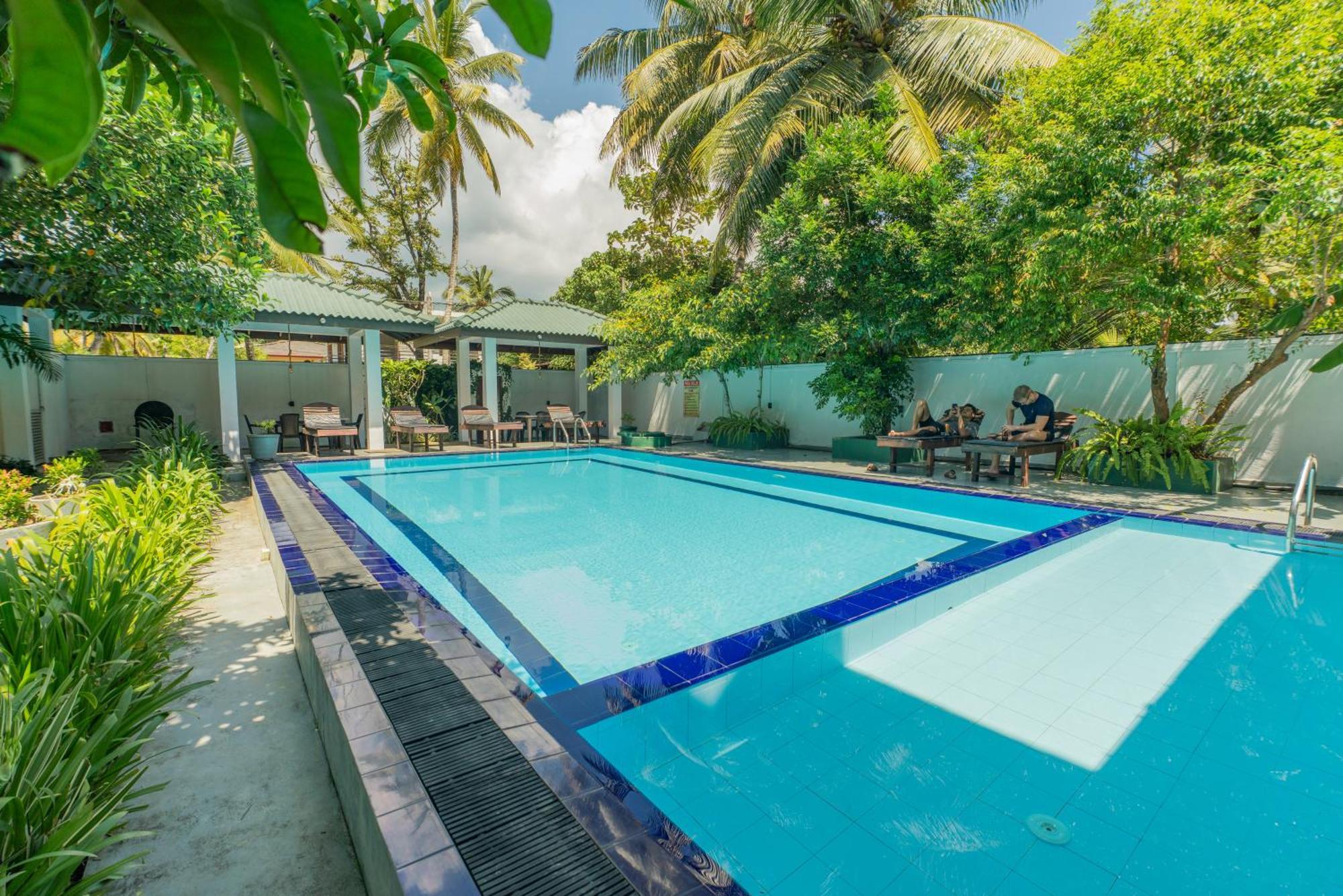 Hotel The Calm Of8 Unawatuna Exterior foto