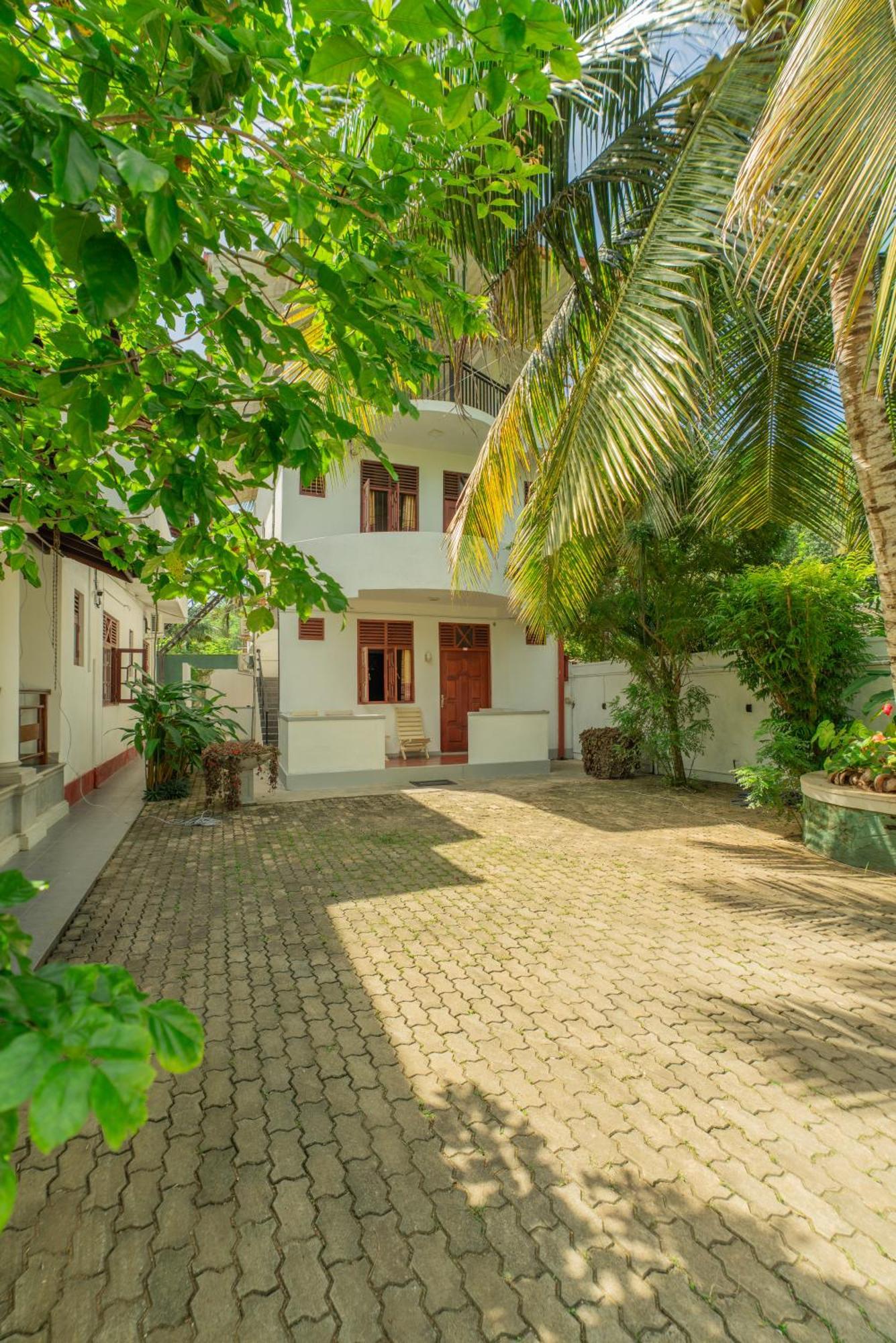 Hotel The Calm Of8 Unawatuna Exterior foto