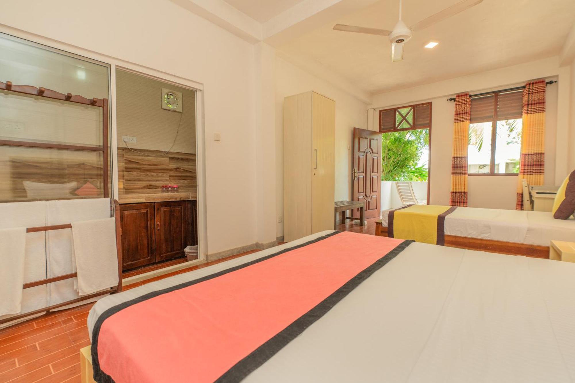 Hotel The Calm Of8 Unawatuna Exterior foto