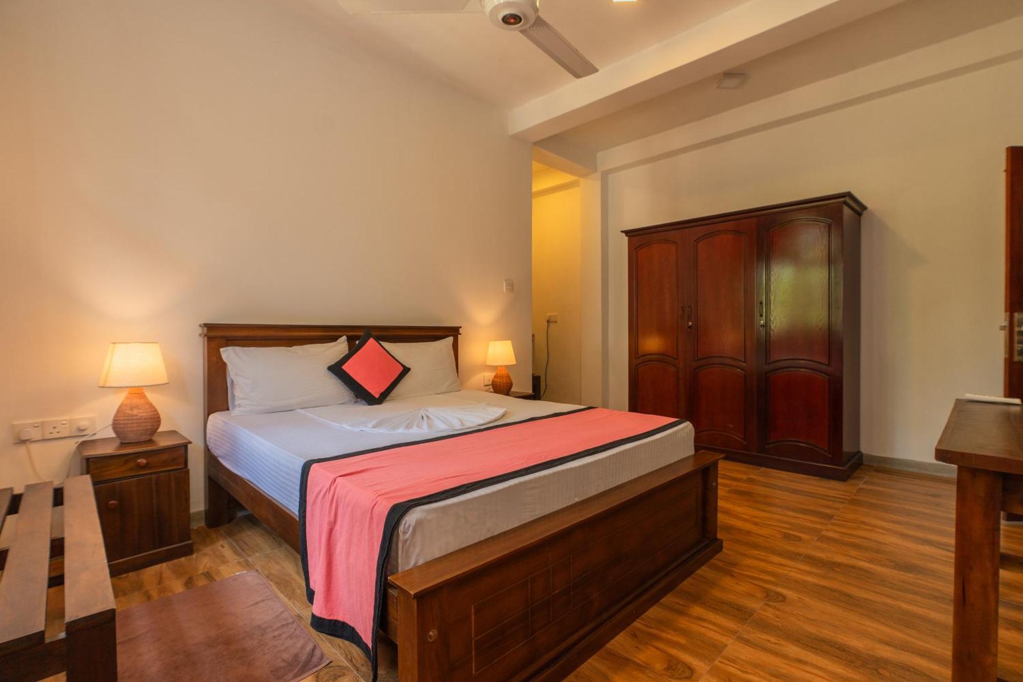 Hotel The Calm Of8 Unawatuna Exterior foto